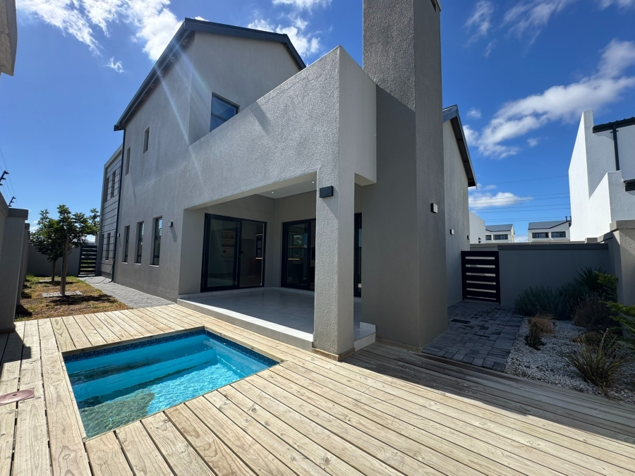 3 Bedroom Property for Sale in Sandown Western Cape